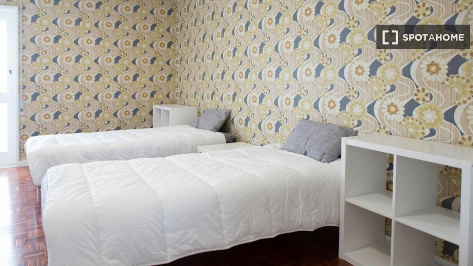 Double room Porto, 14 beds — photo 14