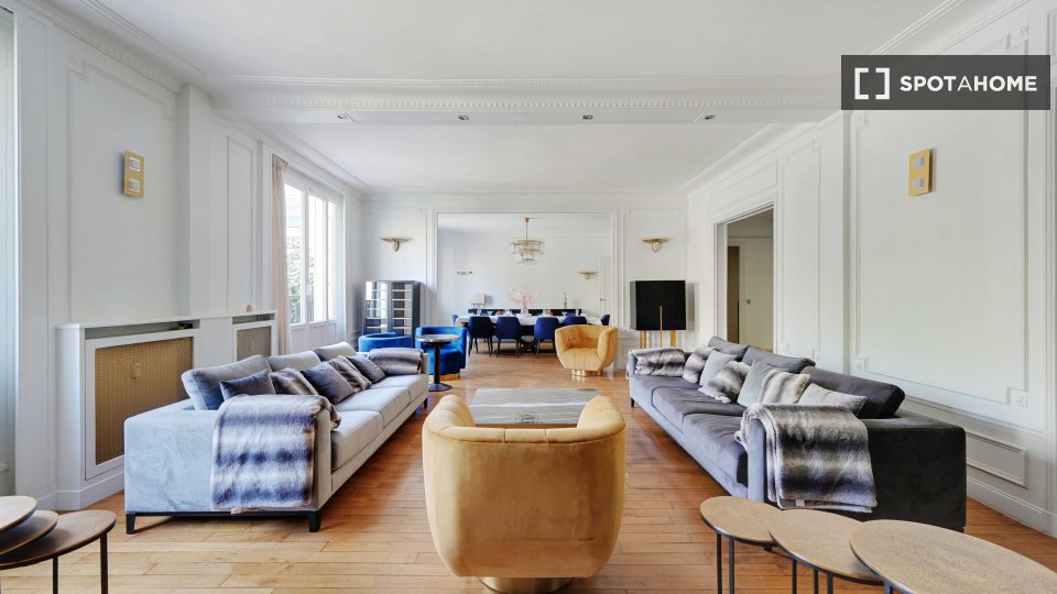 Apartment Paris, 3 beds, 183m² — photo 1
