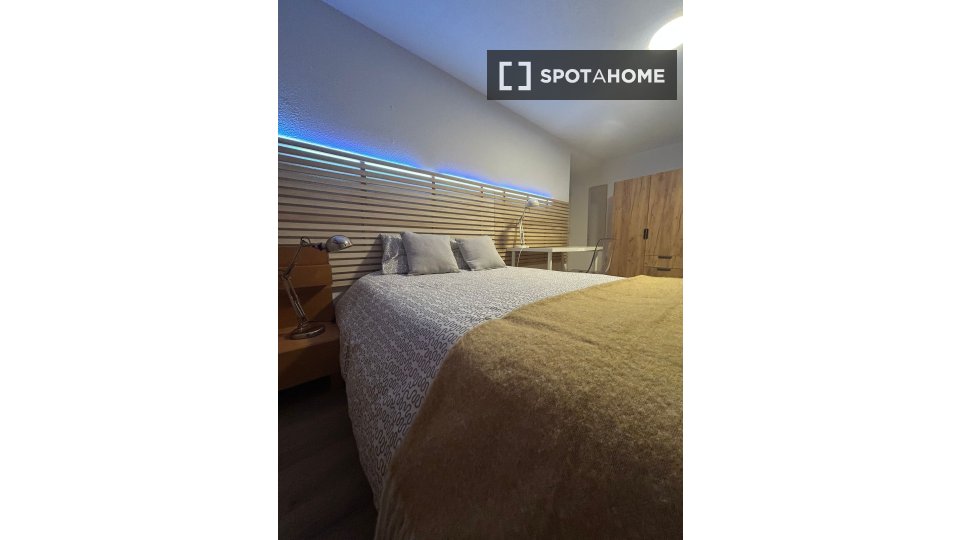 Double room Lisbon, 7 beds — photo 30