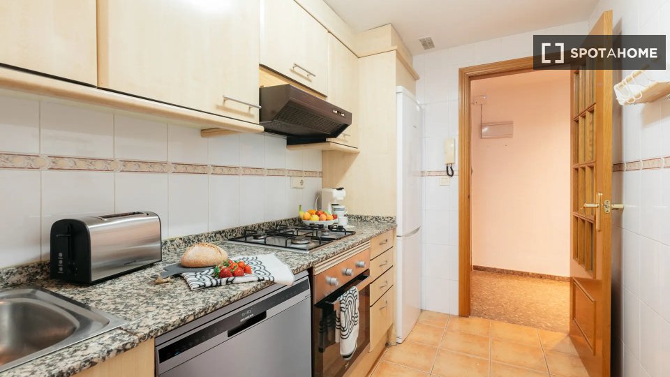 Double room Valencia, 4 beds — photo 15