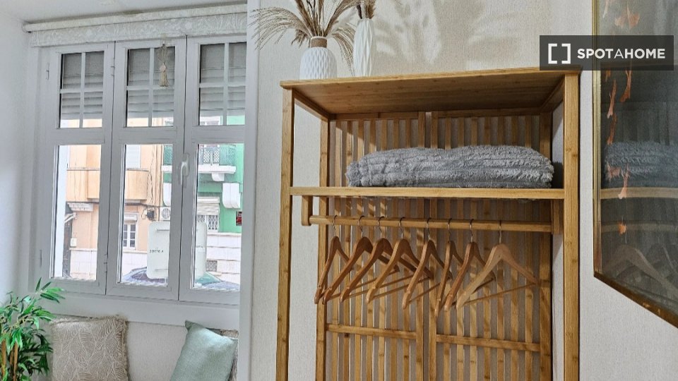 Double room Lisbon, 1 bed, 120m² — photo 12