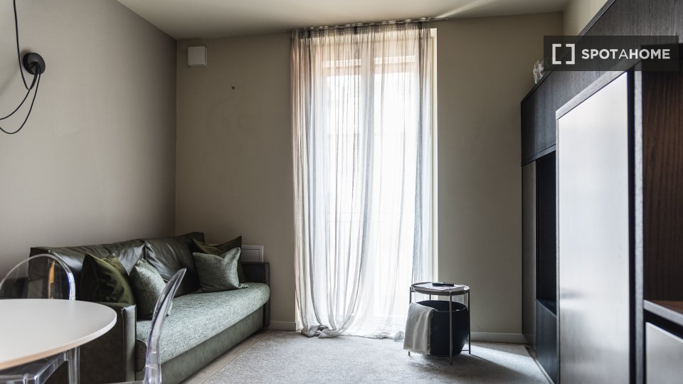 Apartment Milan, 1 bed, 49m² — photo 4