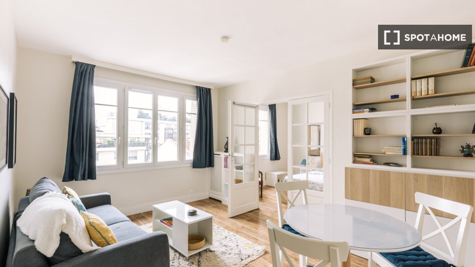 Apartment Paris, 1 bed — photo 1