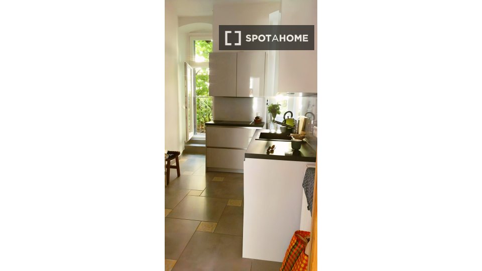 Apartment Berlin, 1 bed, 65m² — photo 11