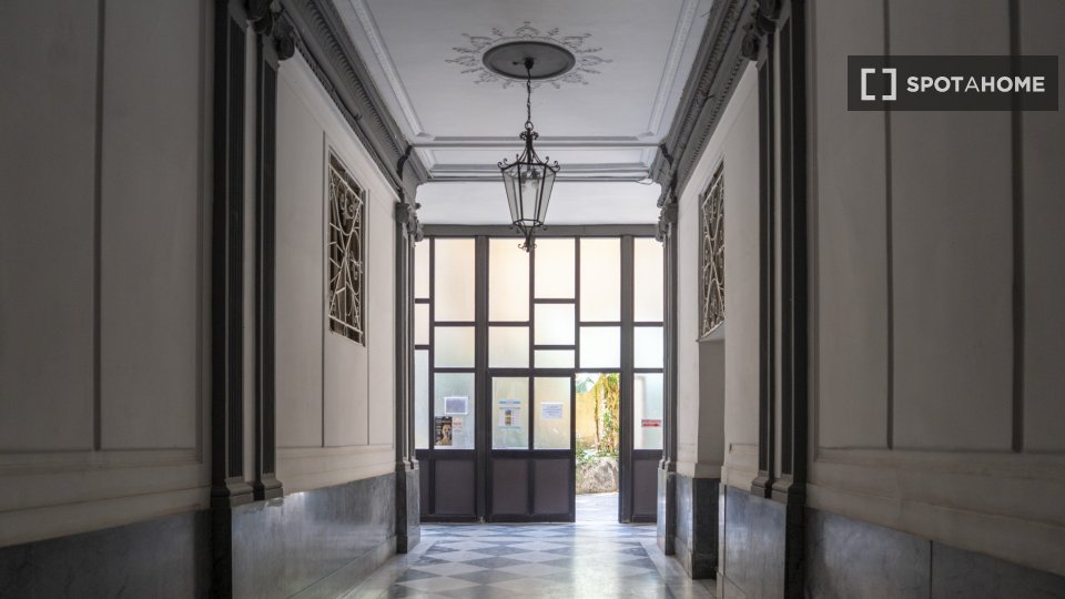 Apartment mono Naples — photo 7