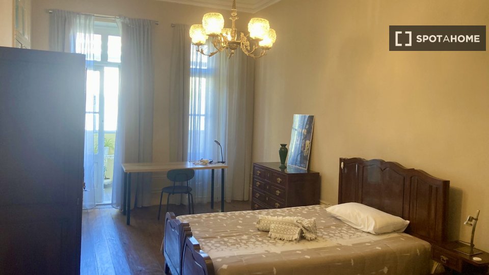 Double room Porto, 3 beds — photo 9