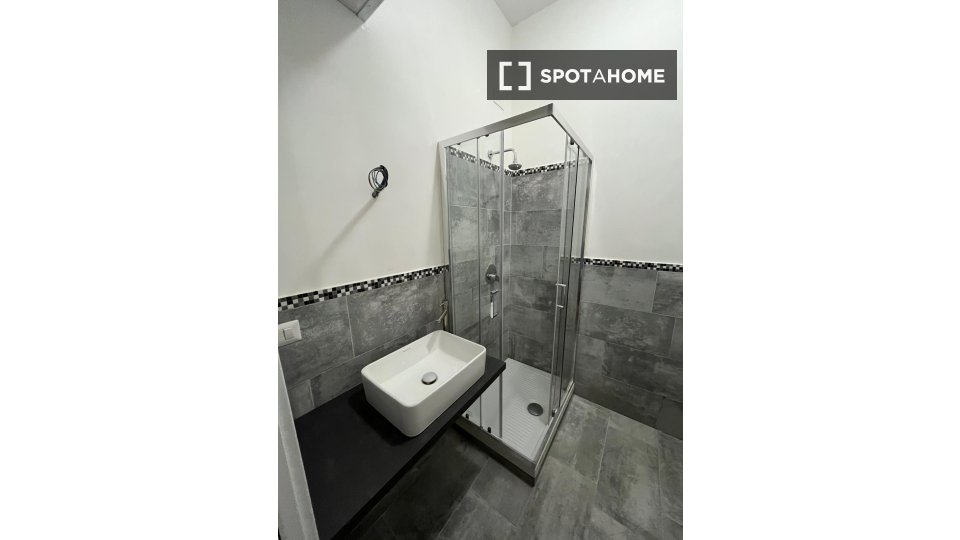 Double room Rome, 2 beds — photo 7