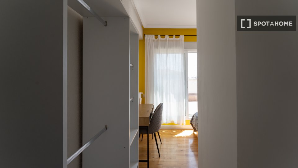 Double room Madrid, 6 beds — photo 16