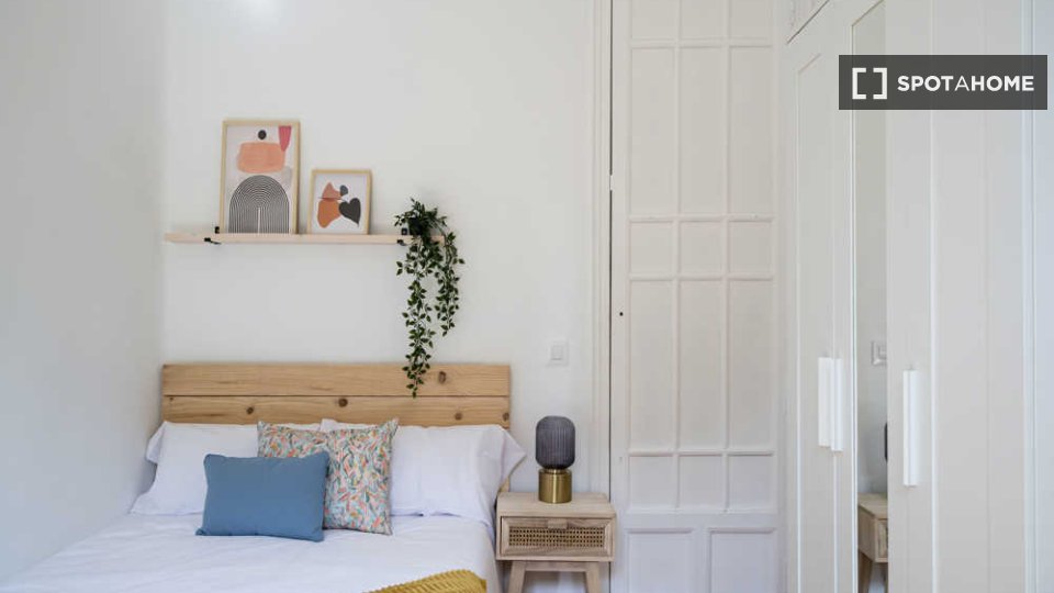Double room Madrid, 8 beds — photo 21