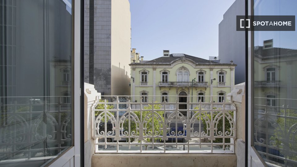 Double room Lisbon, 10 beds — photo 4