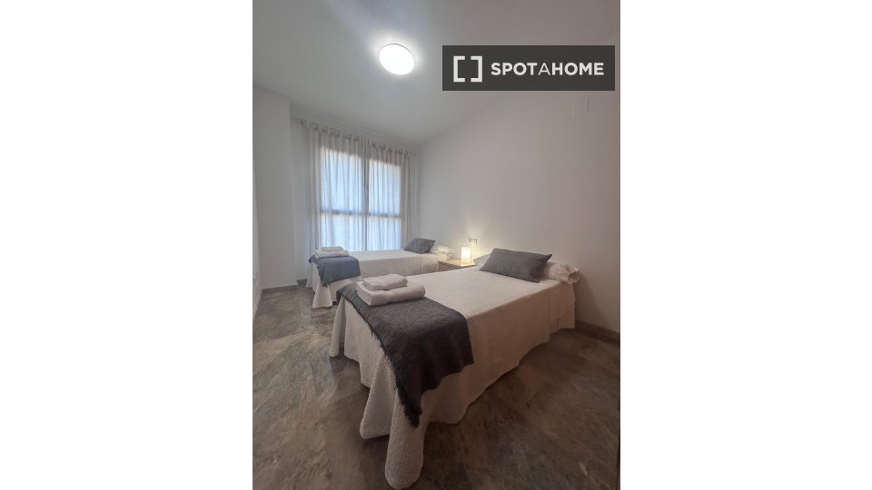 Apartment Valencia, 3 beds, 90m² — photo 10