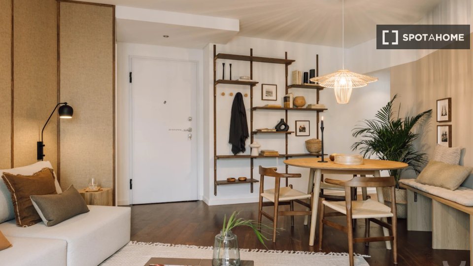 Apartment Lisbon, 1 bed, 64m² — photo 17