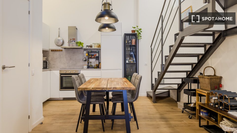 Apartment Barcelona, 3 beds, 105m² — photo 31