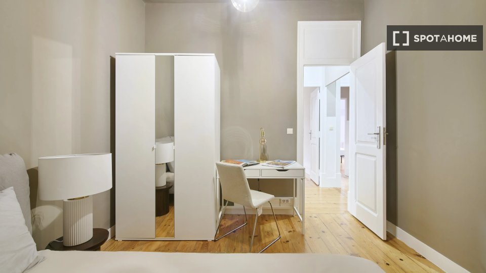 Double room Lisbon, 8 beds — photo 3