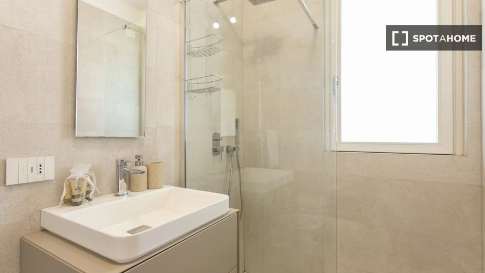 Apartment Milan, 2 beds — photo 15