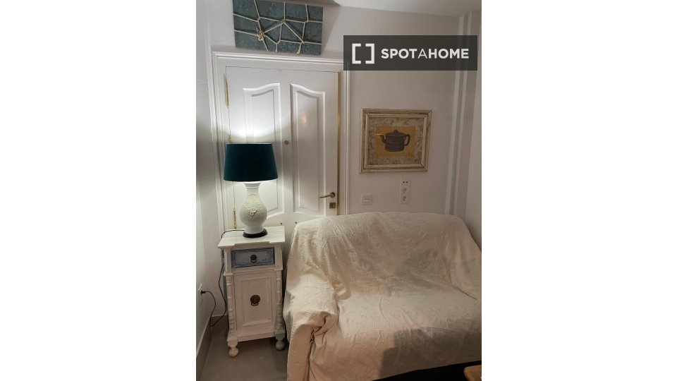 Apartment Almeria, 1 bed — photo 32
