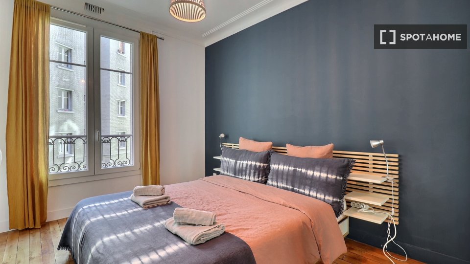 Appartamento con una camera da letto in affitto a Bel-Air Sud, Parigi. - in Paris
