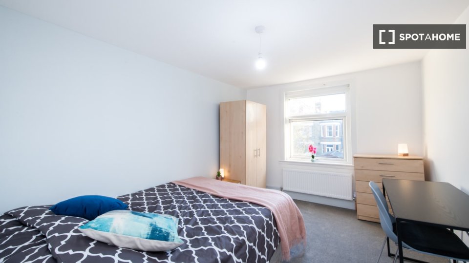 Double room London, 5 beds — photo 26