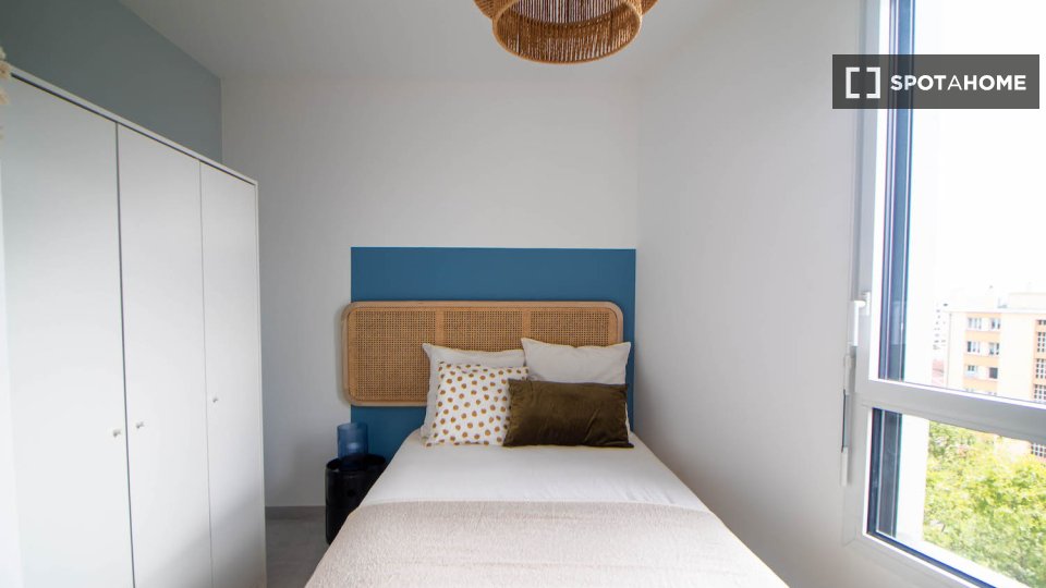 Double room Lyon, 5 beds — photo 9
