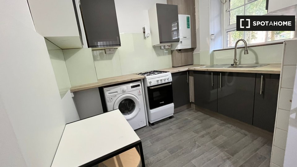 Double room London, 4 beds — photo 1
