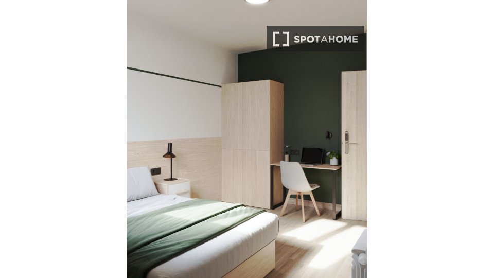 Double room Madrid, 5 beds — photo 14