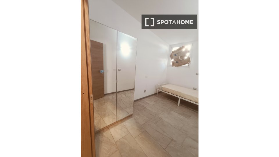 Double room Milan, 4 beds, 120m² — photo 6