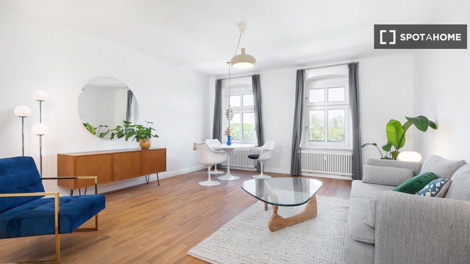 Apartment Berlin, 2 beds, 93m² — photo 1