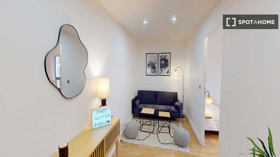 Double room Paris, 5 beds, 120m² — photo 1