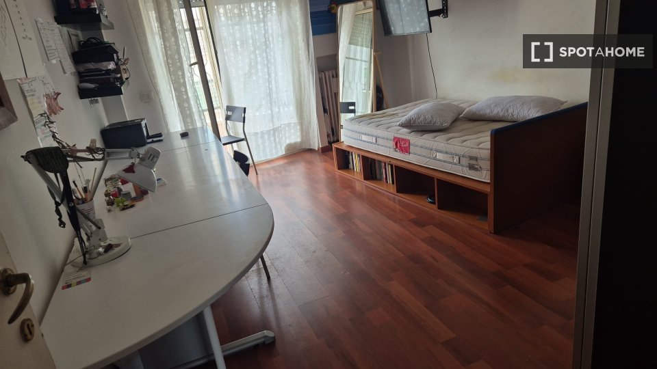 Double room Rome, 3 beds, 150m² — photo 1