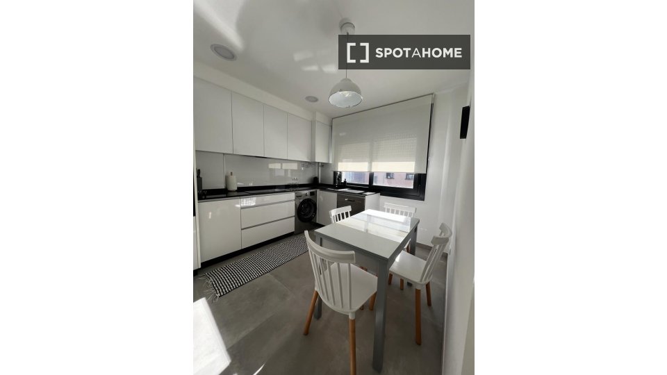 Apartment Vigo, 3 beds, 110m² — photo 3