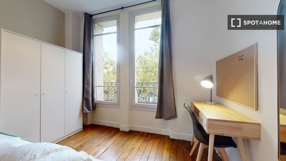 Double room Paris, 18 beds — photo 20