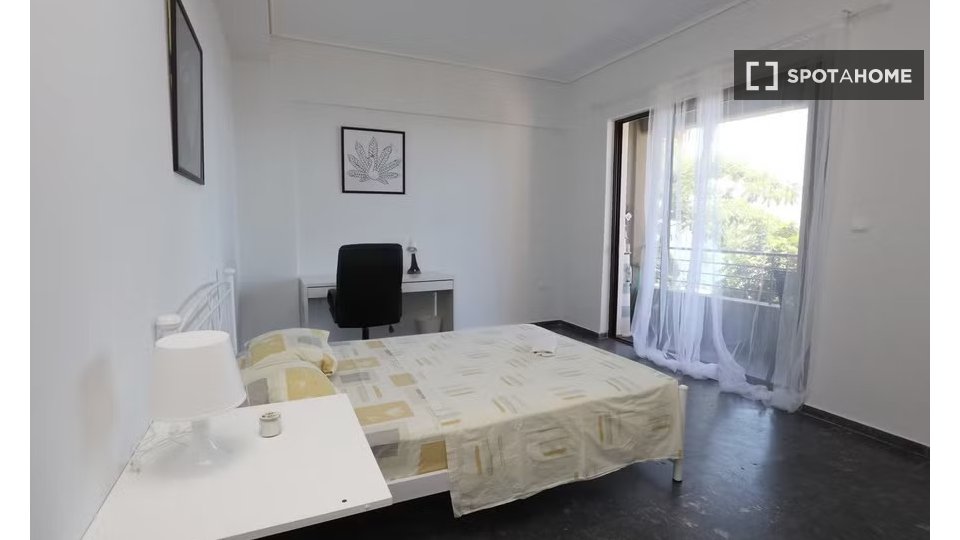 Double room Athens, 4 beds — photo 11