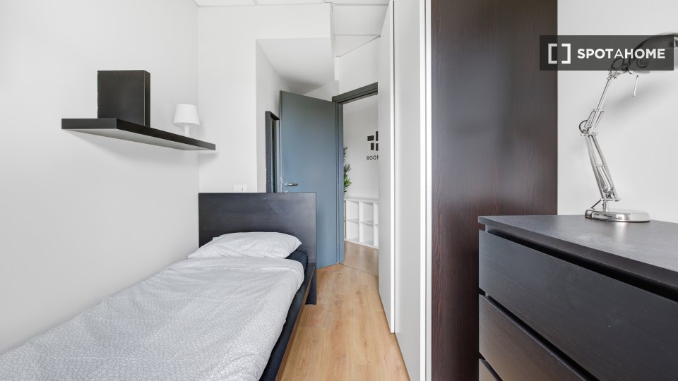 Double room Milan, 7 beds, 168m² — photo 12
