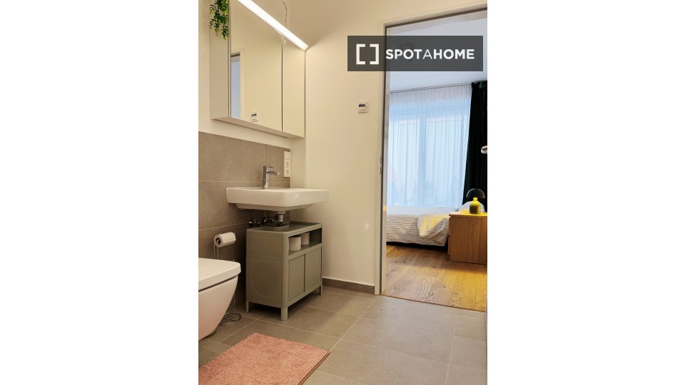 Apartment Berlin, 1 bed, 64m² — photo 3