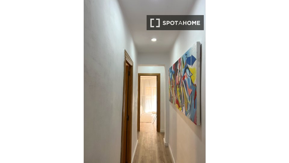 Apartment Valencia, 3 beds, 71m² — photo 14