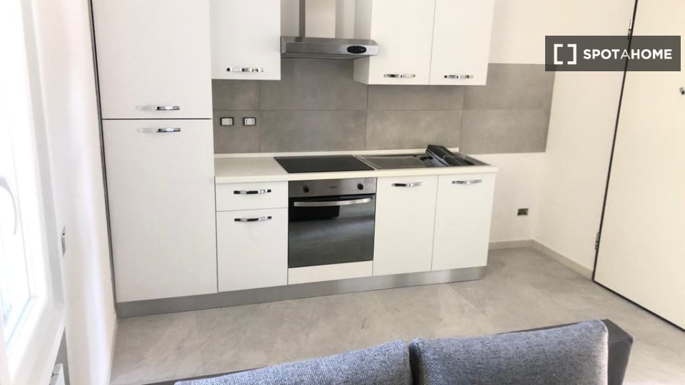 Apartment Milan, 1 bed, 45m² — photo 1