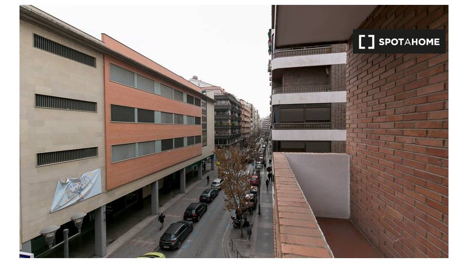 Double room Granada, 5 beds, 120m² — photo 5