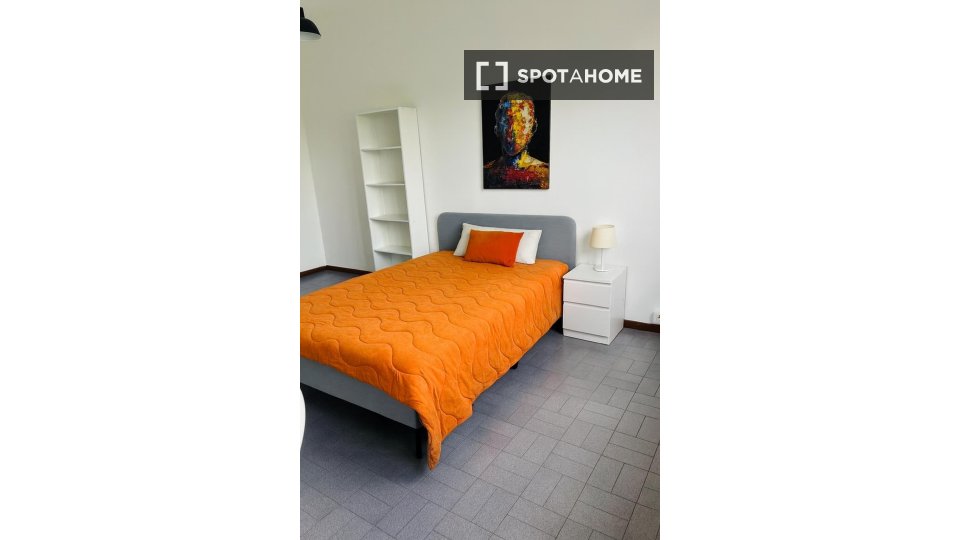 Double room Milan, 3 beds — photo 6