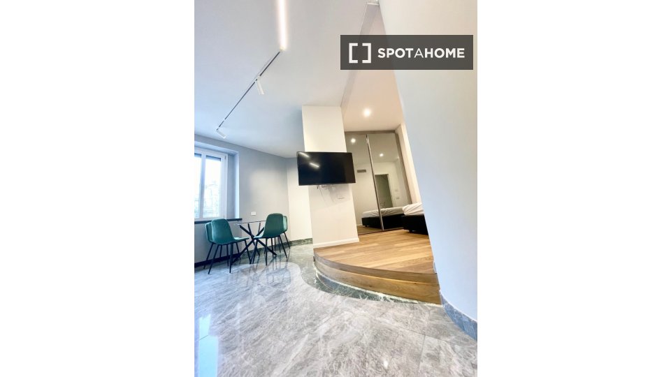 Apartment Milan, 1 bed, 48m² — photo 1