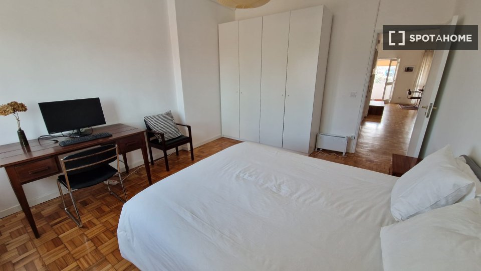 Apartment Porto, 2 beds, 98m² — photo 4