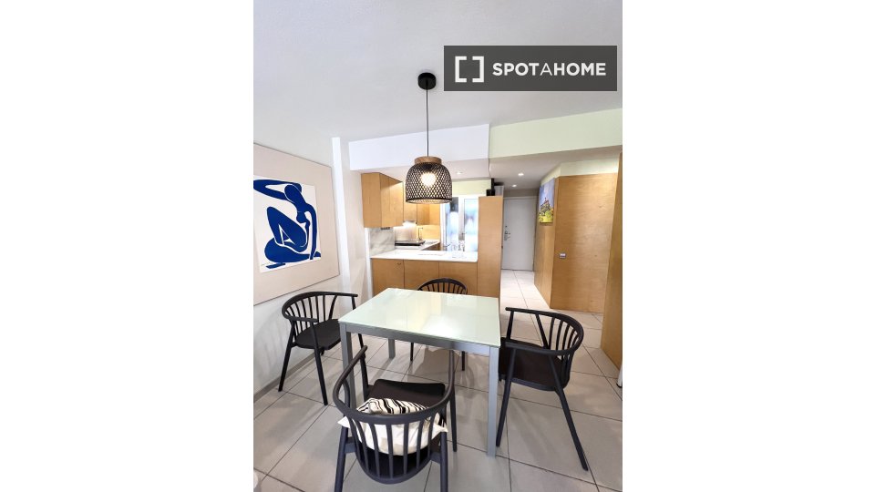 Apartment Alicante, 2 beds, 70m² — photo 3
