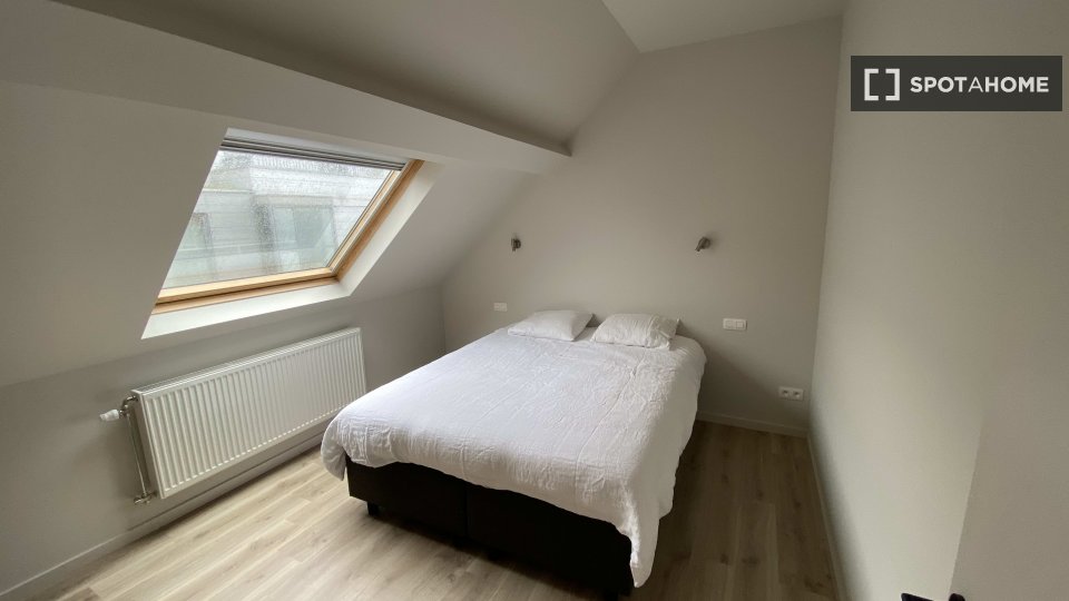 Double room Brussels, 6 beds — photo 1