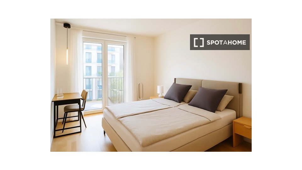 Apartment mono Berlin, 57m² — photo 2