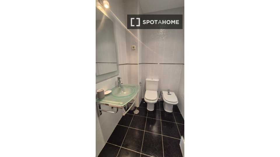 Apartment mono Madrid, 65m² — photo 18