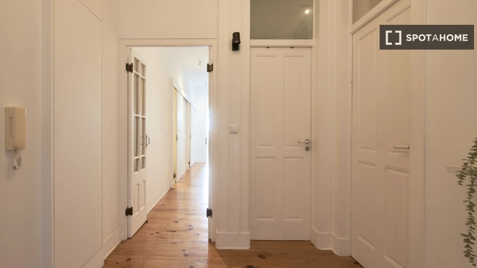 Double room Lisbon, 7 beds — photo 16