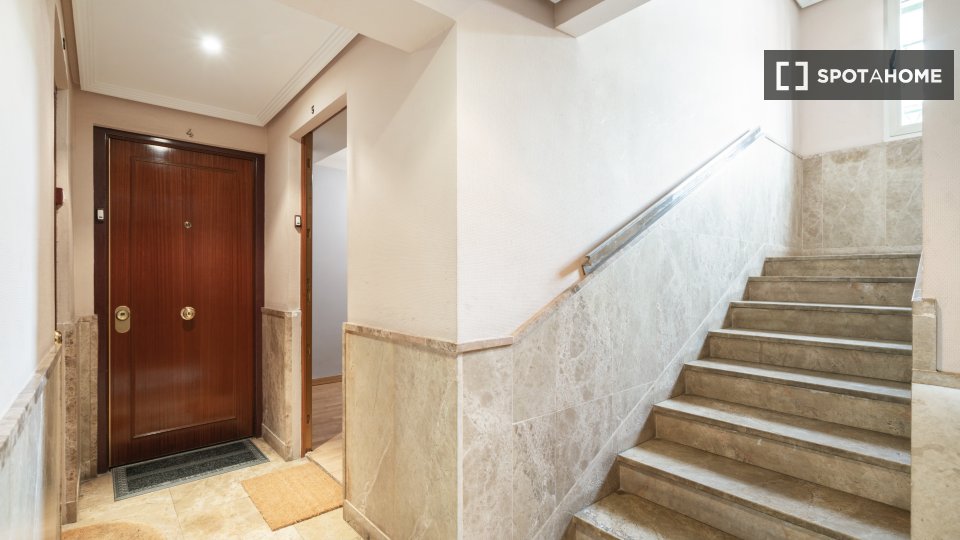 Apartment Madrid, 1 bed, 100m² — photo 27