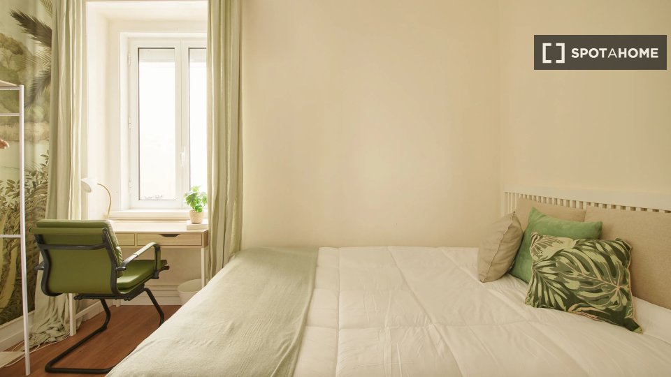 Double room Lisbon, 6 beds — photo 2