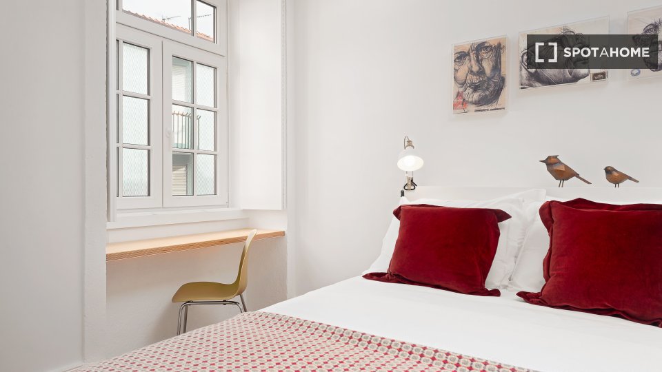 Apartment Porto, 3 beds, 40m² — photo 15