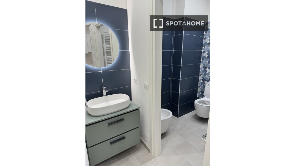 Double room Florence, 3 beds, 130m² — photo 3