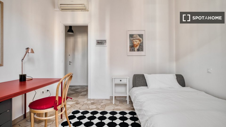 Apartment Milan, 1 bed, 38m² — photo 1